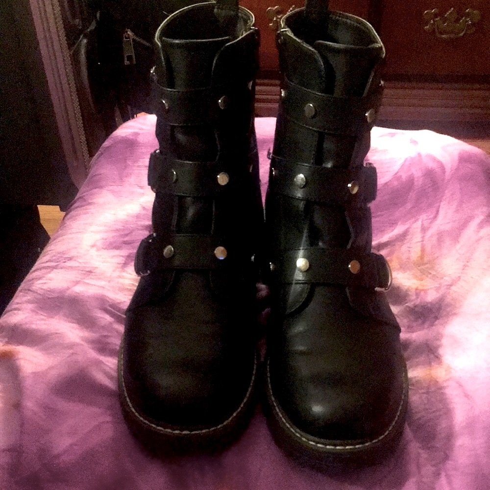 Moto Boots